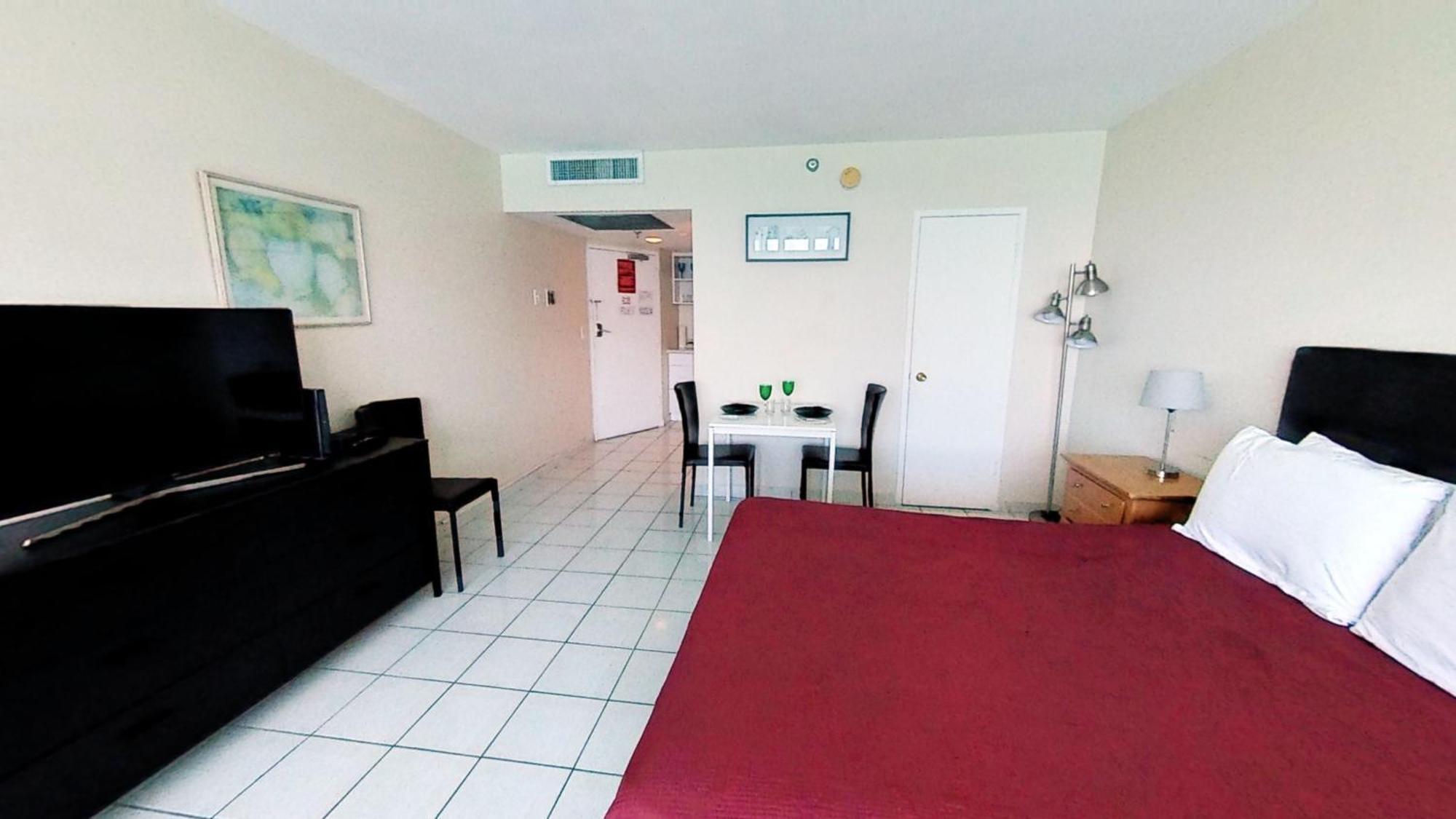 Castle 1733 Ocean View Studio With Direct Beach Access, Pool, Tennis & Free Parking Miami Beach Bilik gambar